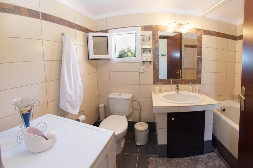 Superb Villa With Private Pool Peaceful Location Sami  Ruang foto